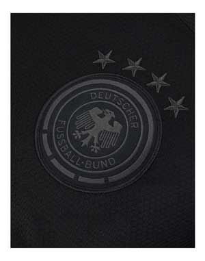 Das neue DFB Auswärtstrikot 2020 mit den 4 Weltmeistersternen